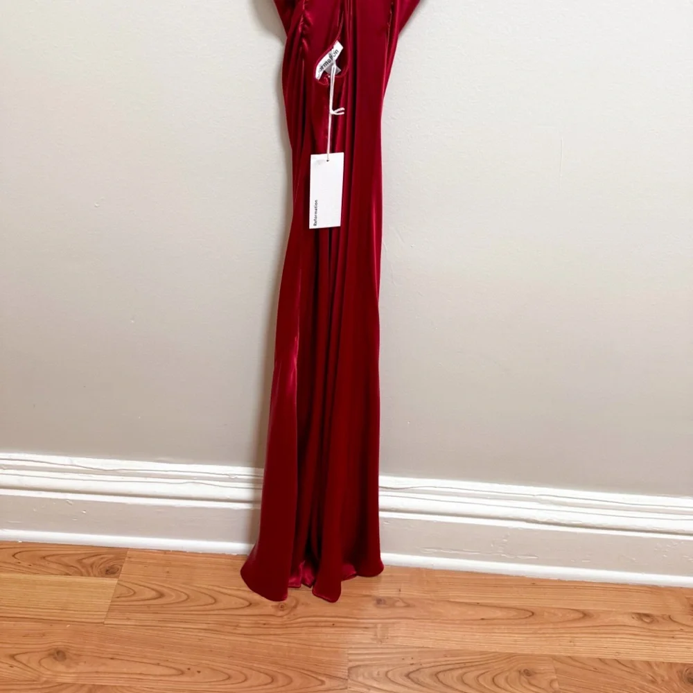 Reformation Cassette high neck cowl silk red dress sangre red NWT Size 6 formal - Picture 11 of 16